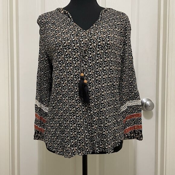 Mason & Belle Boho Blouse‎ Black Ditsy Floral V-Neck Shirt Tassels Women's Small - Picture 1 of 8
